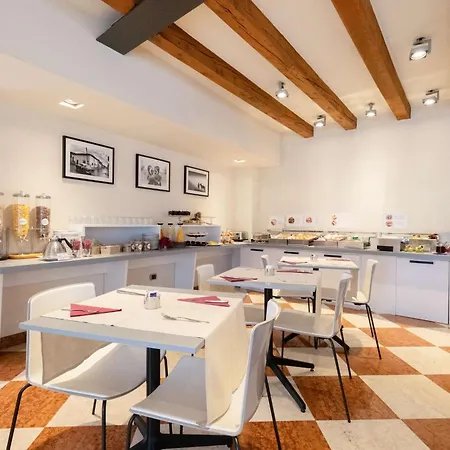 Hotel Western Armando 3*